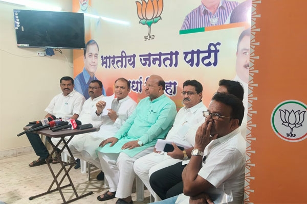 no simple loan waiver happened till now says guardian minister pankaj bhoyar in wardha