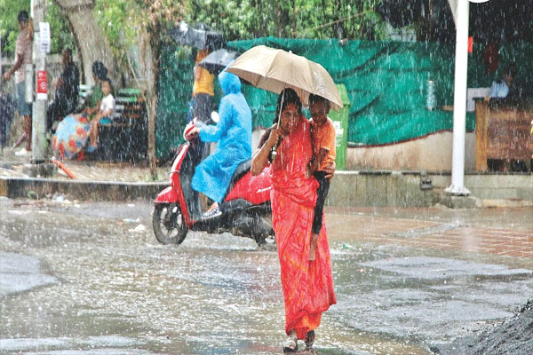 पावसाचा इशारा; नागपूरमध्ये उद्या शाळांना सुटी!