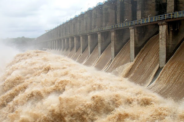 hatnur dam gates opened as heavy rainfall raises water storage in bhusawal