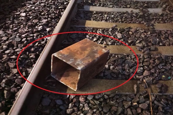 major mumbai local train accident averted after train manager spots iron box on railway track