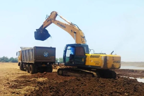 maharashtra farmers get big relief royalty on minor minerals fully waived