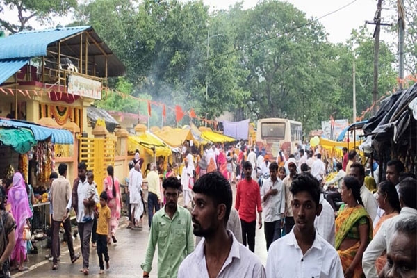 gurupurnima festival celebrated at maharashtra