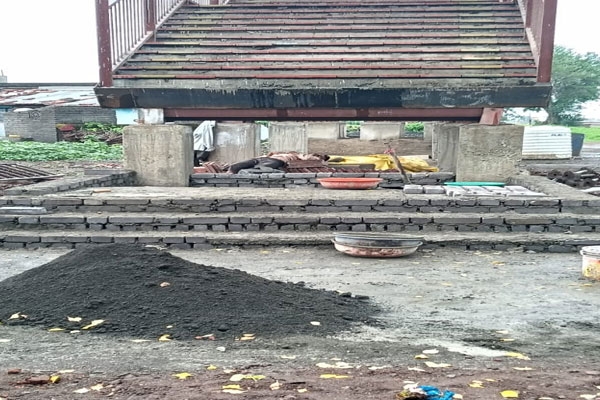 tuljapur railway station, sindi railway, railway news, railway safety, overbridge demand, village issues, maharashtra news, railway accident, dahegaon, local problems, infrastructure development, public demand, breaking news, marathi news
