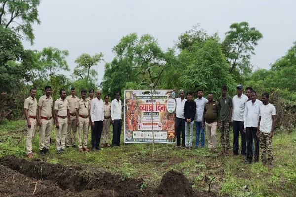 world tiger day celebrated at girad jungle safari project with tree plantation and awareness programs