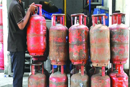 हा मॅसेज दाखवल्याशिवाय घरपोच नाही मिळणार सिलेंडर