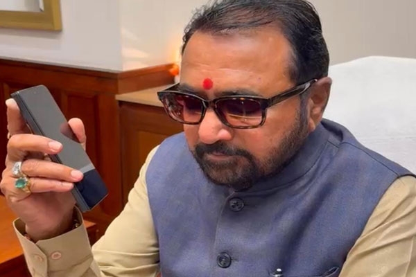 heavy rainfall in buldhana: union minister prataprao jadhav reviews flood-like situation