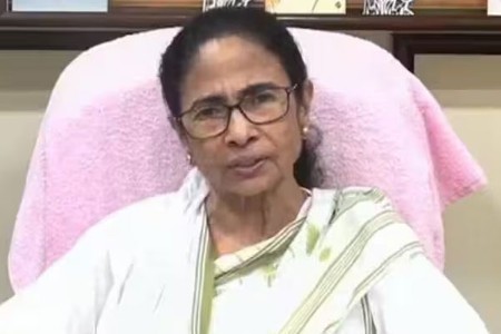 गोठवलेल्या बँक खात्यांवरून टीएमसी कोर्टात!