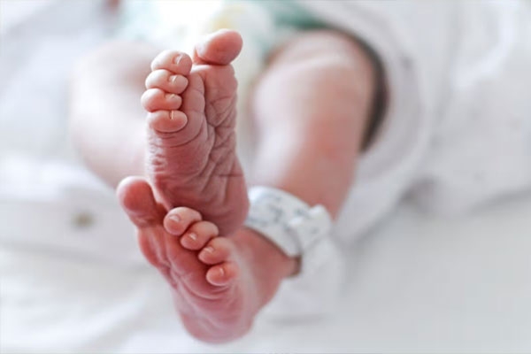 Newborn baby falls onto the floor