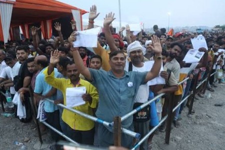 अमरनाथ यात्रेत टोकनसाठी तासन्तास प्रतीक्षा!