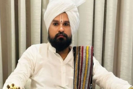 भोंदू मनोहर भोसलेविरुद्ध अत्याचाराचा गुन्हा दाखल