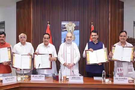 अखेर महाराष्ट्राच्या ओंजळीत नर्मदेचे पाणी!