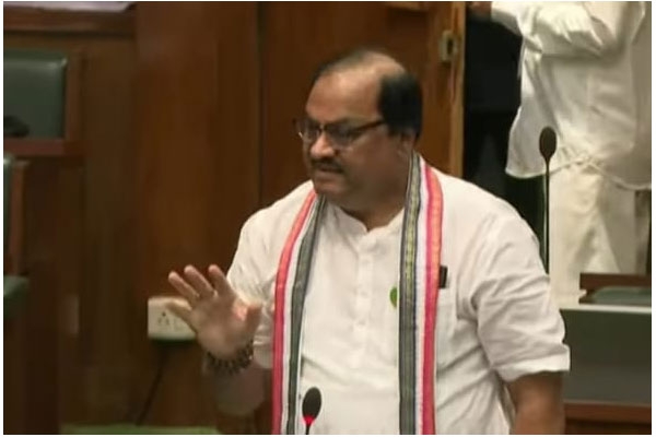 mla sameer kunawar raises cremation ground land issue in maharashtra assembly