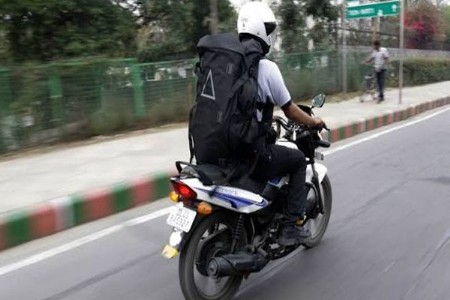 डिलिव्हरी बॉयच्या आड सायबर फसवणुकीचे रॅकेट