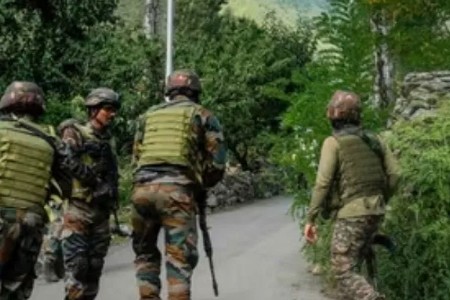 संशयास्पद हालचालींनंतर सुरक्षा यंत्रणा सतर्क