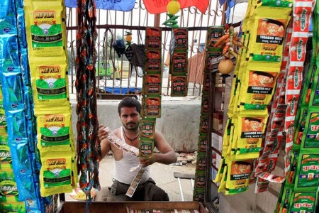 गुटख्यावर संपूर्ण राज्यात एक वर्षासाठी बंदी