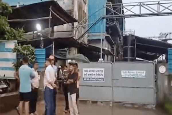 mumbai navy nagar tragedy navy personnel, wife and two children found dead in colaba
