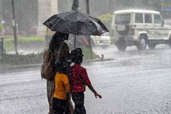 16 States on Heavy Rain Alert Red Alert in East Uttar Pradesh, IMD Weather Update