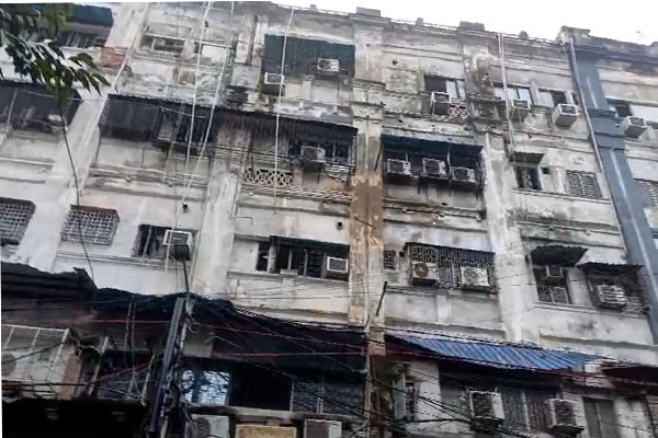 Kolkata Hotel Fire 9 Dead in Massive Blaze on Mirza Ghalib Street, Several Injured