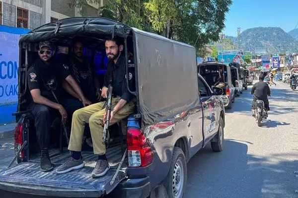 Muzaffarabad controversy before voting