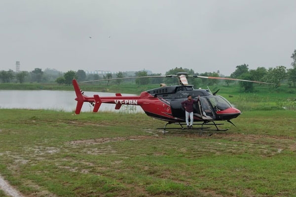 mohadi helicopter emergency landing near bisari lake, pilot