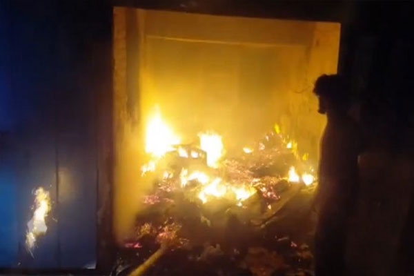 Fire in Bakhtiyarpur Fire in Bakhtiyarpur