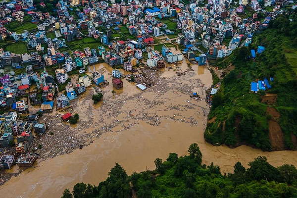 nepal heavy rain raises flood threat in bihar; six districts on high alert