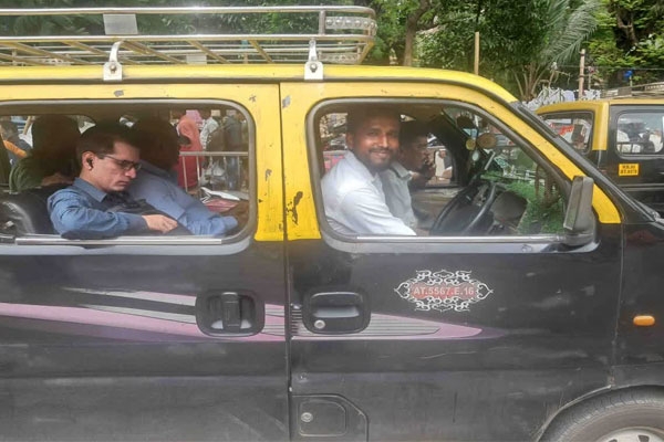 Maharashtra Auto Taxi Drivers Get 1-Year Extension to Learn Basic Marathi