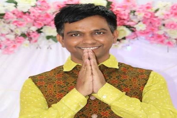 nitesh karale, karale master, nitesh karale arrest, wardha, amravati, wardha news, maharashtra news, social media controversy, objectionable post, sc st act, police arrest, judicial custody, ncp sharad pawar, sharad pawar group, local crime branch, maharashtra politics, viral video, tribal community, court news