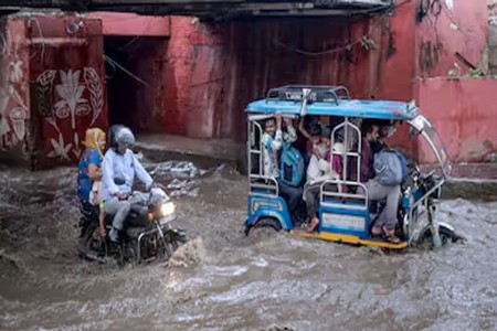 नेपाळनंतर आता भारतातही आभाळाचा कहर! महाराष्ट्रासह अनेक राज्यांवर संकटाचे ढग