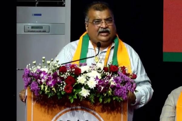 ravindra chavan