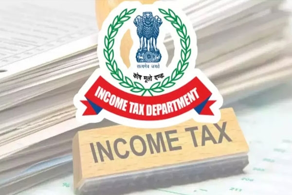 income tax department action 926 taxpayers served notices over tax evasion