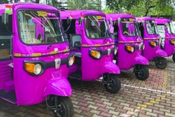 pink e rickshaw scheme