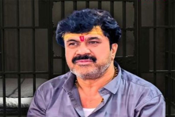Send Valmik Karad to Nagpur Jail