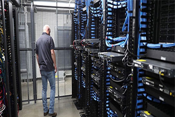 india’s data centre boom could create 4.33 lakh jobs and drive real estate growth by 2030
