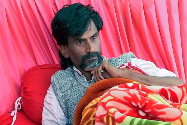 manoj jarange patil hunger strike: health deteriorates as he refuses medical check-up