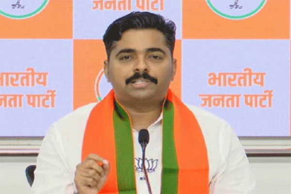 ‘आधी आपल्या पक्षातील खासदार मोजा’