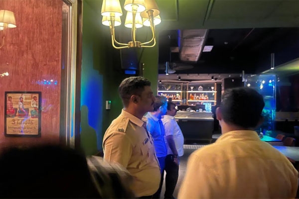nagpur hiccup bar raid dj equipment seized after 100.6 decibel noise violation, two detained