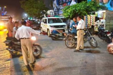 वाहतूक पोलिसांच्या सतर्कतेने टळला अनर्थ