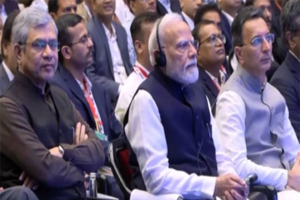  semicon india 2026: pm modi inaugurates global semiconductor event, 5 commercial chip units and $5 billion investment announced