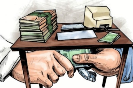 तहसीलदाराचा कारनामा एक कोटी आणि एक एकर जमिनीची मागणी
