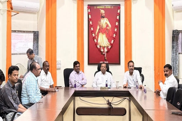 akola encroachment drive : standing committee chief unhappy over violations in no-hawkers zones