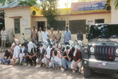 अवैध जुगार अड्ड्यावर धाड:१५ जुगाऱ्यांवर कारवाई