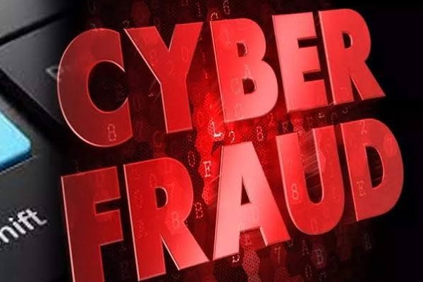 cyber fraudsters dupe three senior citizens of rs 60.73 lakh in nagpur