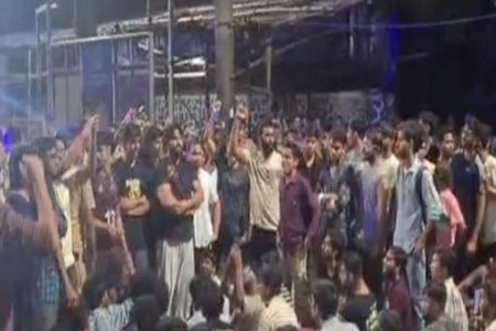 आयआयटी मुंबईमध्ये विद्यार्थ्याचा मृतदेह सापडला
