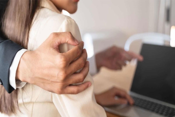 nagpur woman and pharmacist file counter complaints over alleged extortion and harassment