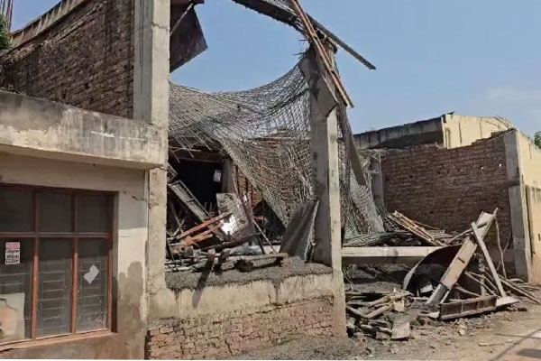 delhi alipur building collapse under-construction structure falls, all workers safe