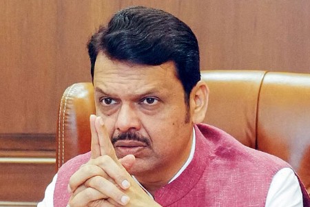 ‘माझी प्रेरणा कासवाची; धोका आला की कवचात जातो, पुन्हा बाहेर येतो’