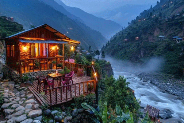 हिमाचलची ‘ही’ ४ ठिकाणे; सोलो ट्रिपसाठी एकदम खास!