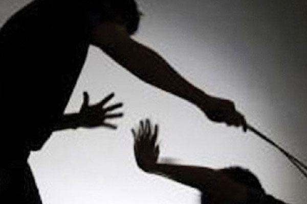 nagpur crime son allegedly fatally stabs father with screwdriver during dispute over electricity bill