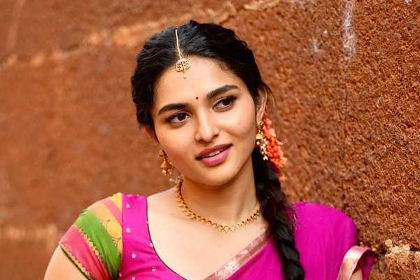 the paradise actress kayadu lohar speaks fluent marathi, wins praise at mumbai event